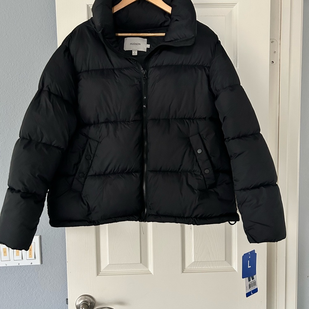 Hudson Jeans Woman’s Classic Black Puffer Coat
